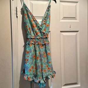 Cute floral zip Luxxel dress